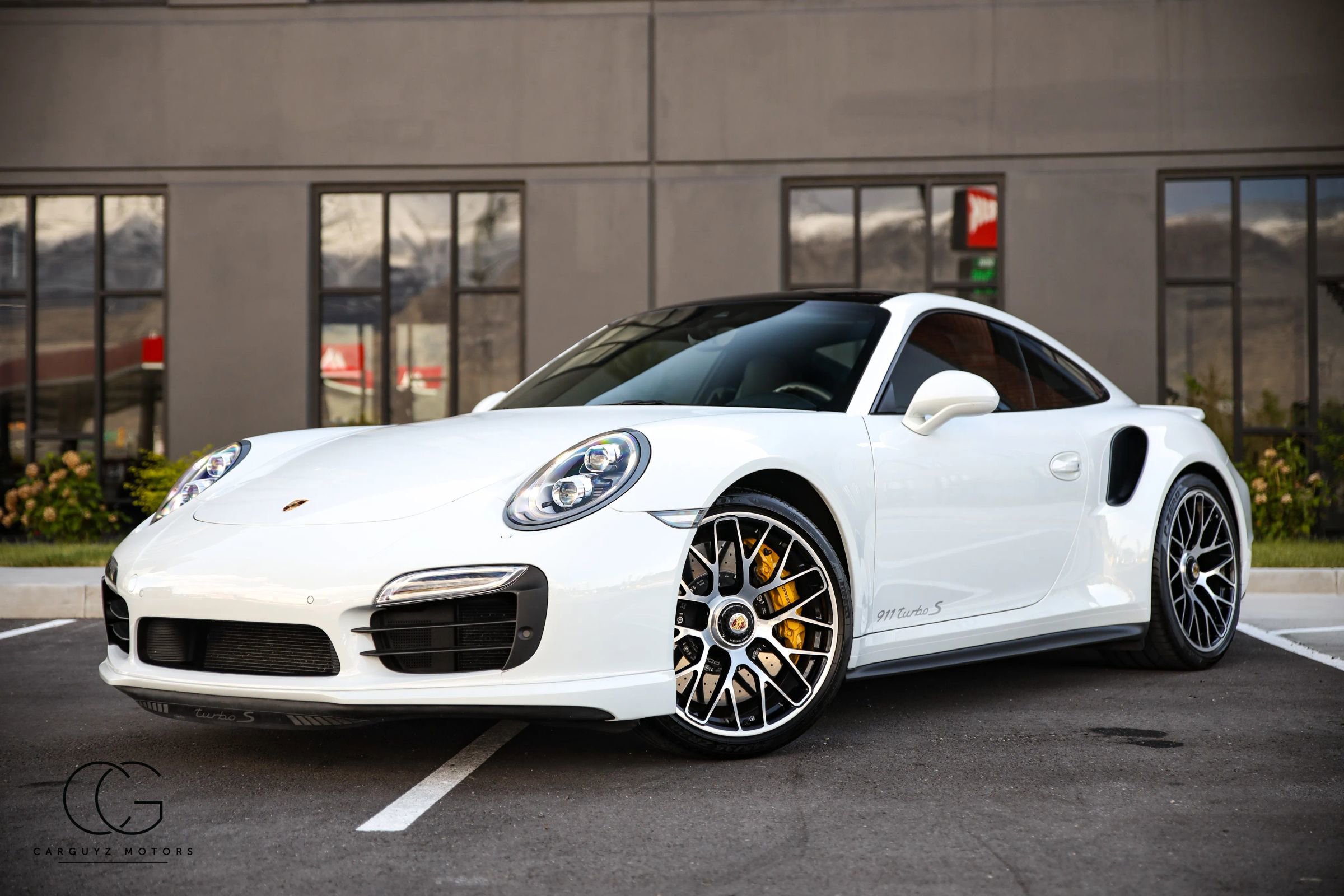 Used 2014 Porsche 911 Turbo S AWD/4WD image 3