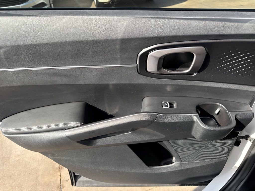 Used 2025 Kia Sorento LX FWD image 36