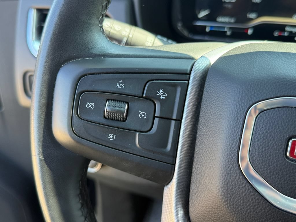 Used 2024 GMC Yukon SLE AWD/4WD image 16