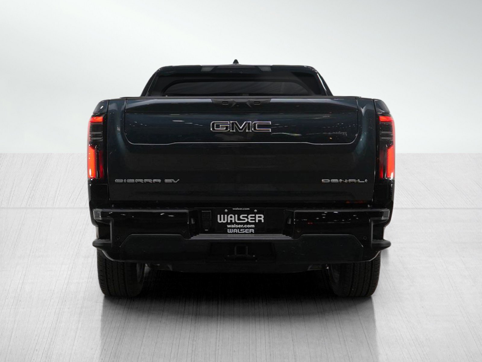Used 2025 GMC Sierra EV Denali image 4