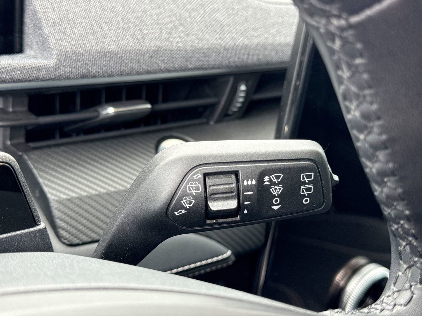 Used 2022 Ford Mustang Mach-E Premium image 26