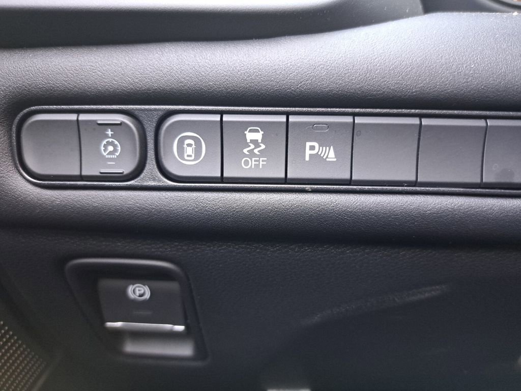 Certified 2025 Acura TLX w/ Technology Package image 15