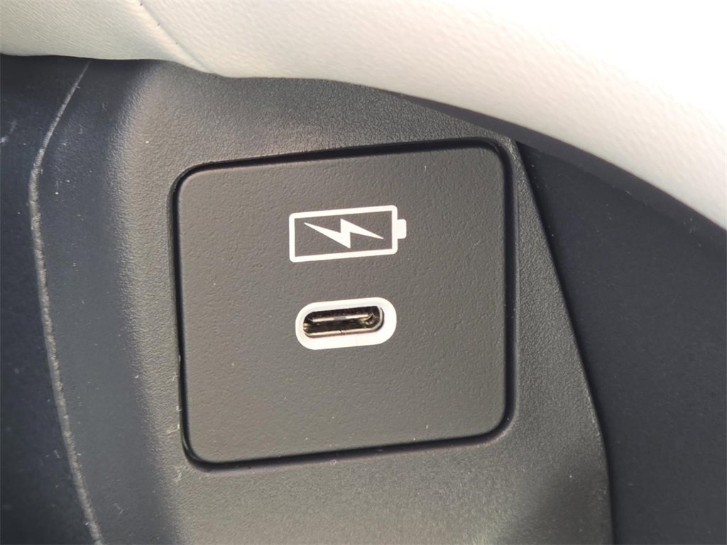 New 2026 Honda HR-V LX image 8