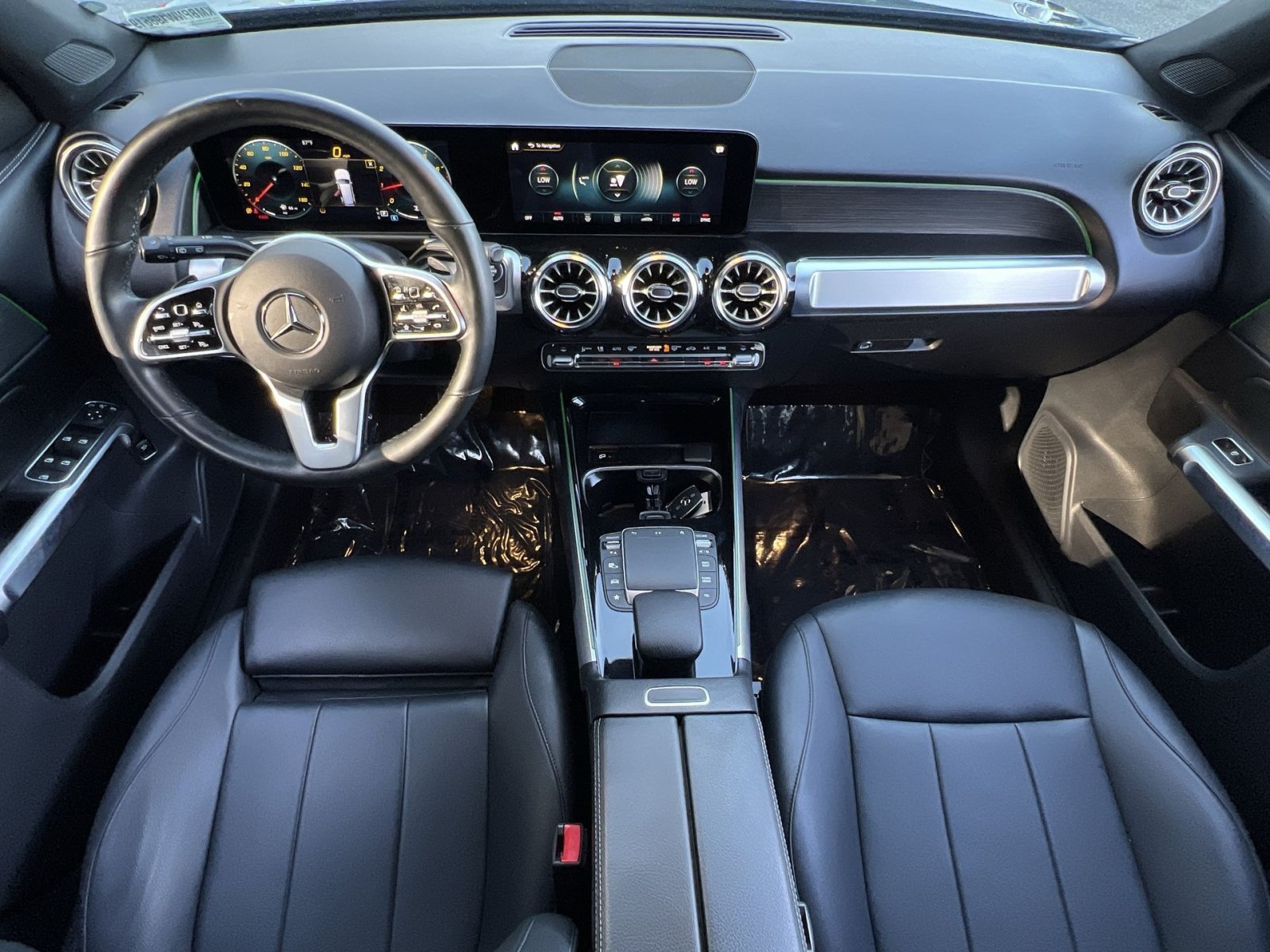 Used 2022 Mercedes-Benz GLB 250 4MATIC w/ Premium Package Lite image 28