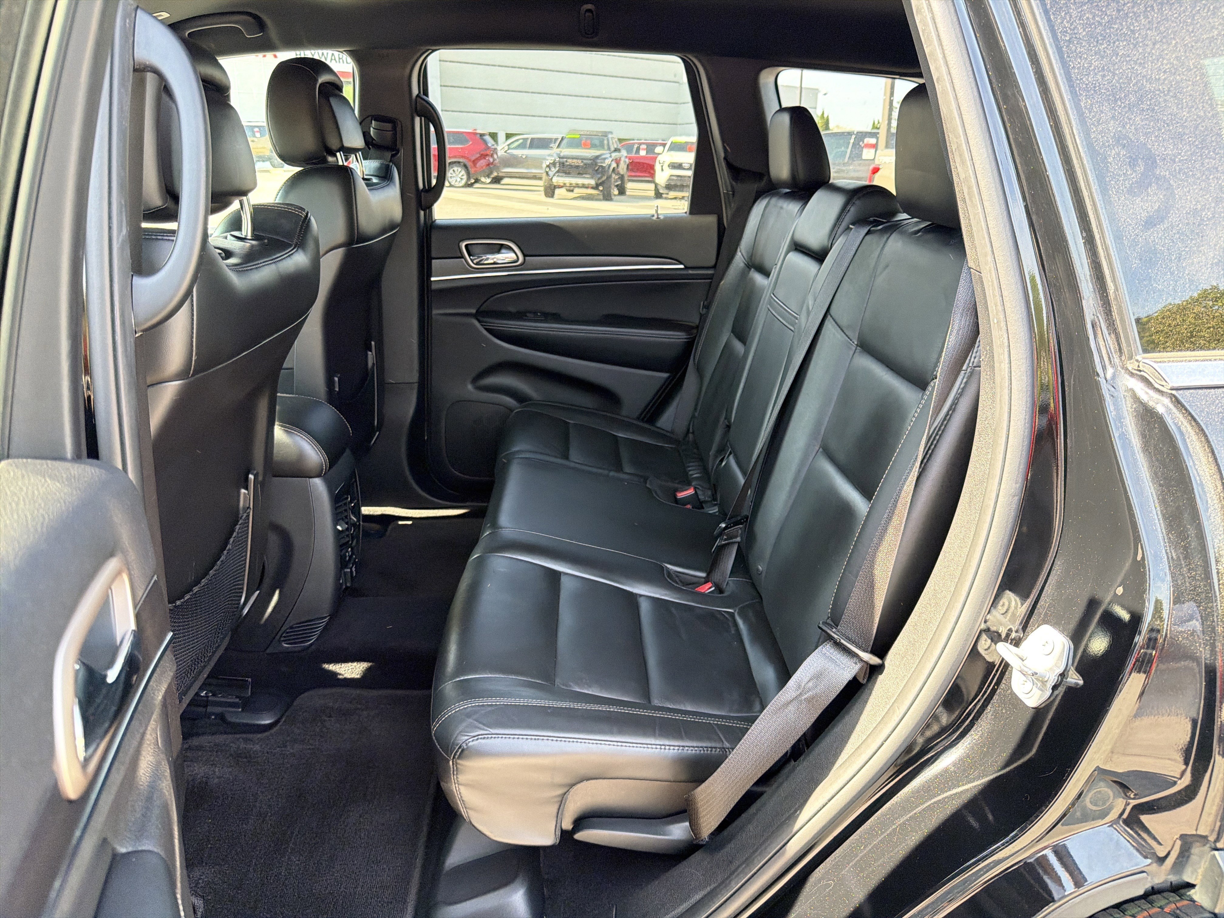Used 2017 Jeep Grand Cherokee Limited RWD image 34