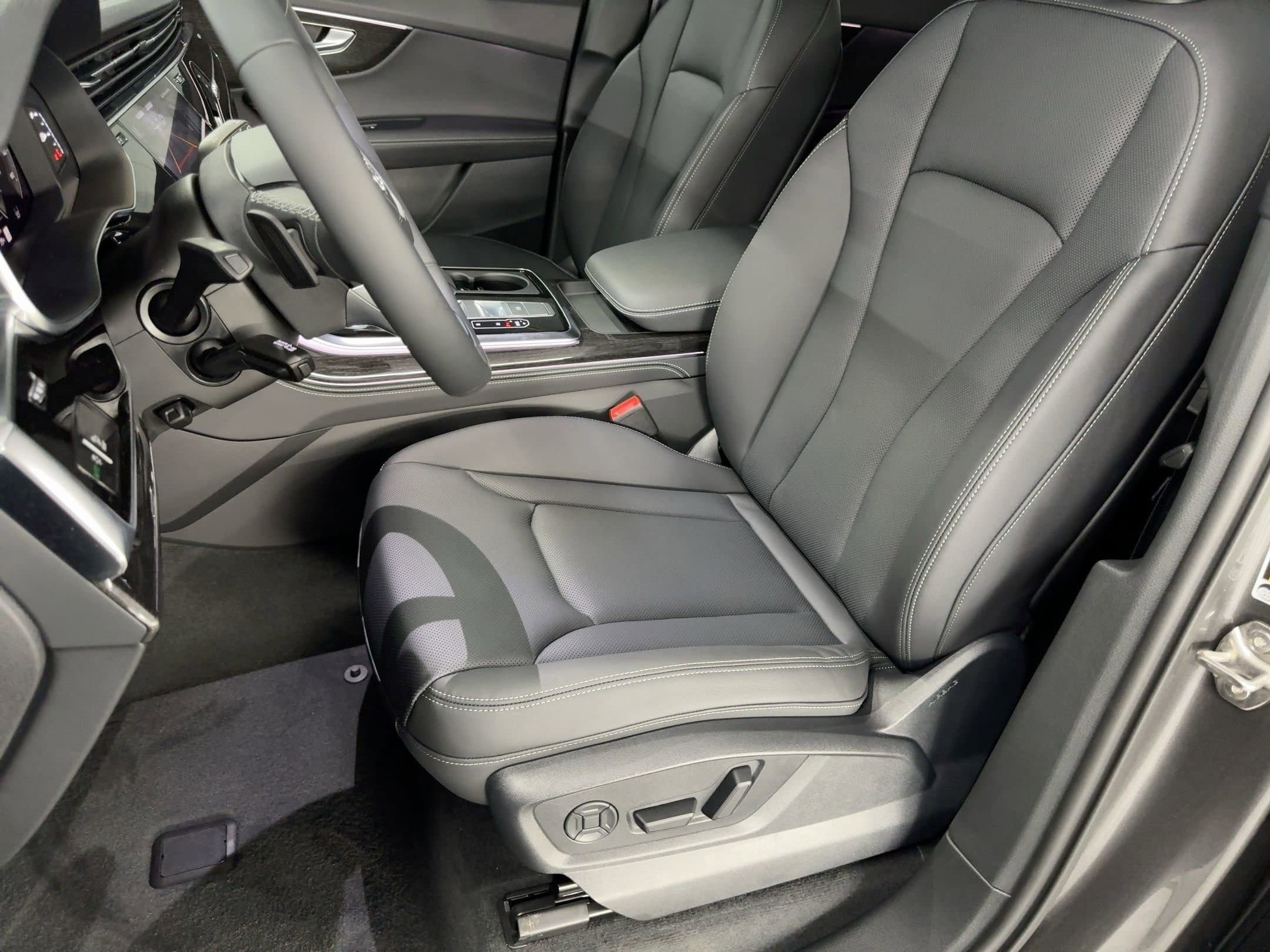 New 2026 Audi Q7 3.0T Premium Plus AWD/4WD image 5