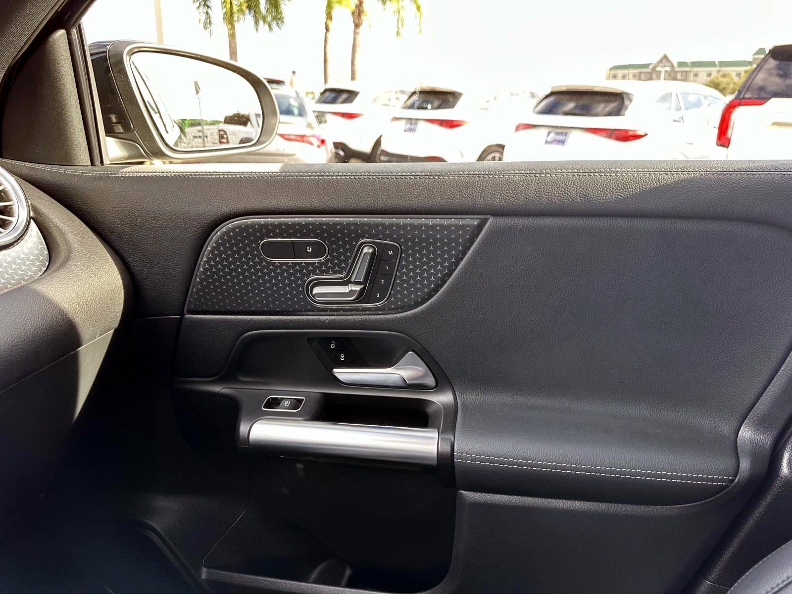 Used 2024 Mercedes-Benz GLA 250 image 25