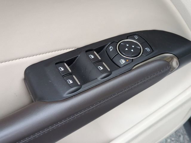 Used 2019 Lincoln MKC Select w/ Select Plus Package FWD image 13