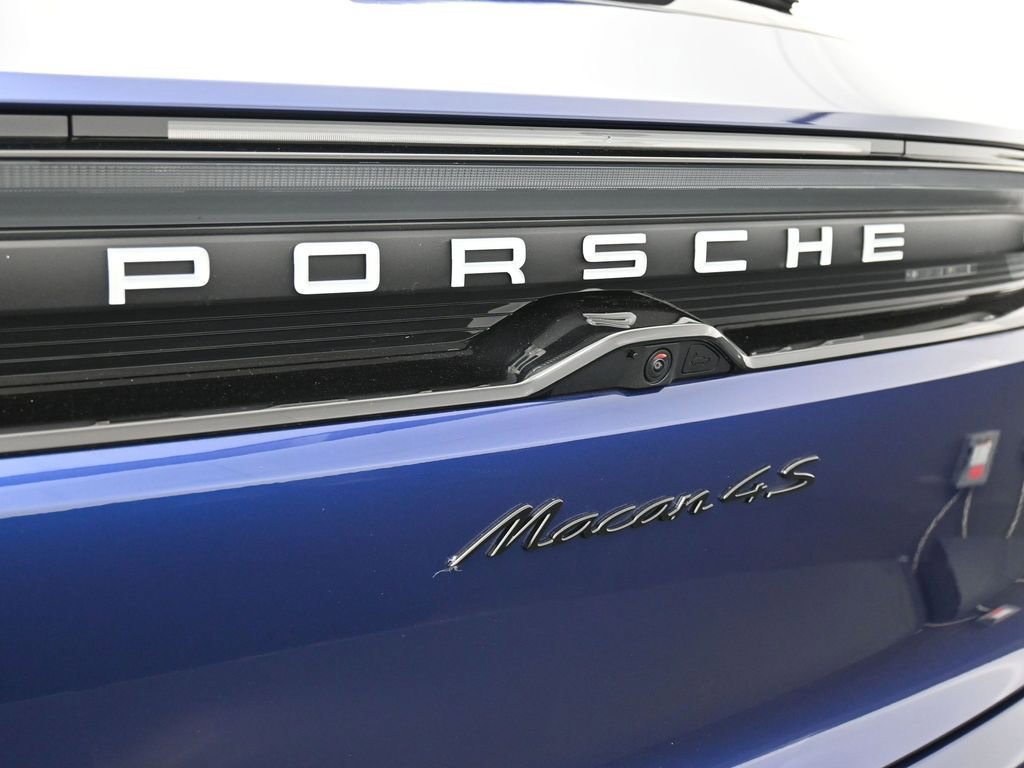Certified 2025 Porsche Macan 4S Electric image 14