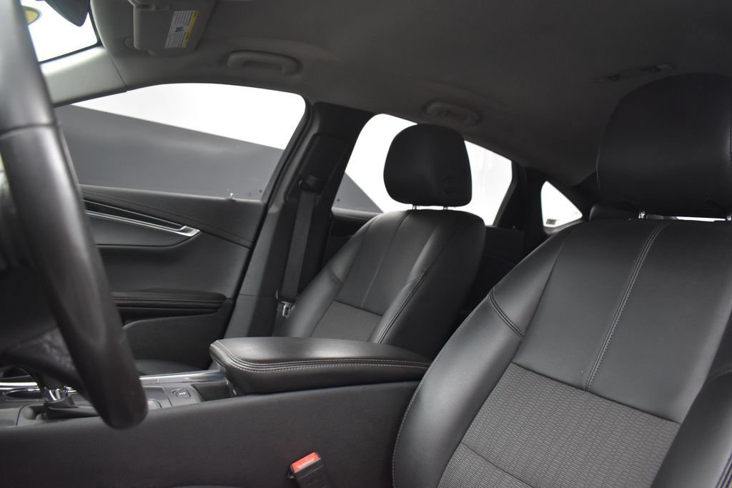 Used 2020 Chevrolet Impala LT FWD image 10