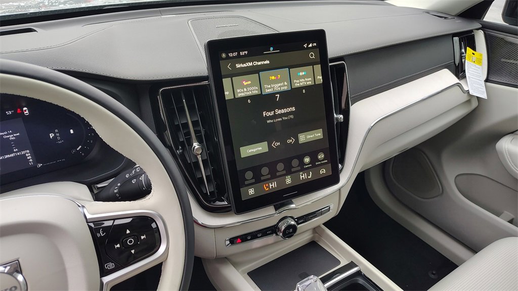 New 2026 Volvo XC60 B5 Ultra w/ Climate Package image 19