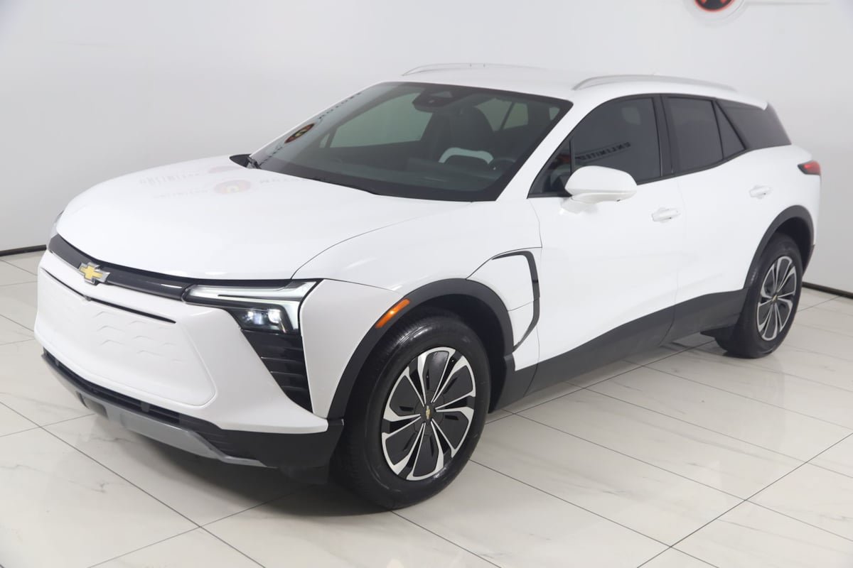 Used 2025 Chevrolet Blazer EV LT AWD/4WD image 20