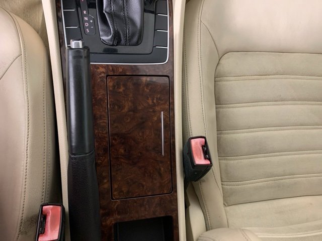Used 2012 Volkswagen Passat TDI SEL Premium image 25