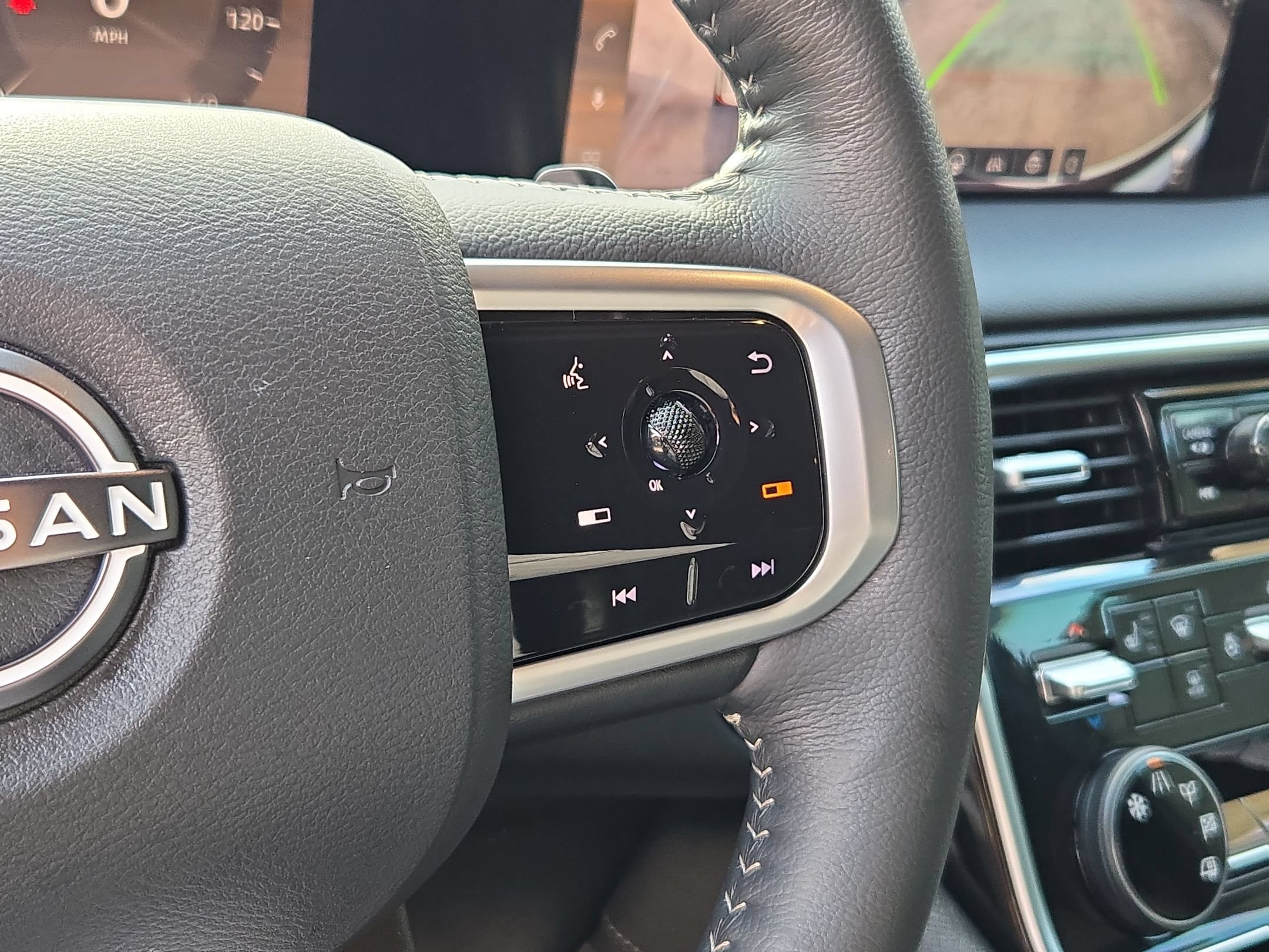 Used 2026 Nissan Armada SL w/ Captain's Chari Seat Package RWD image 21