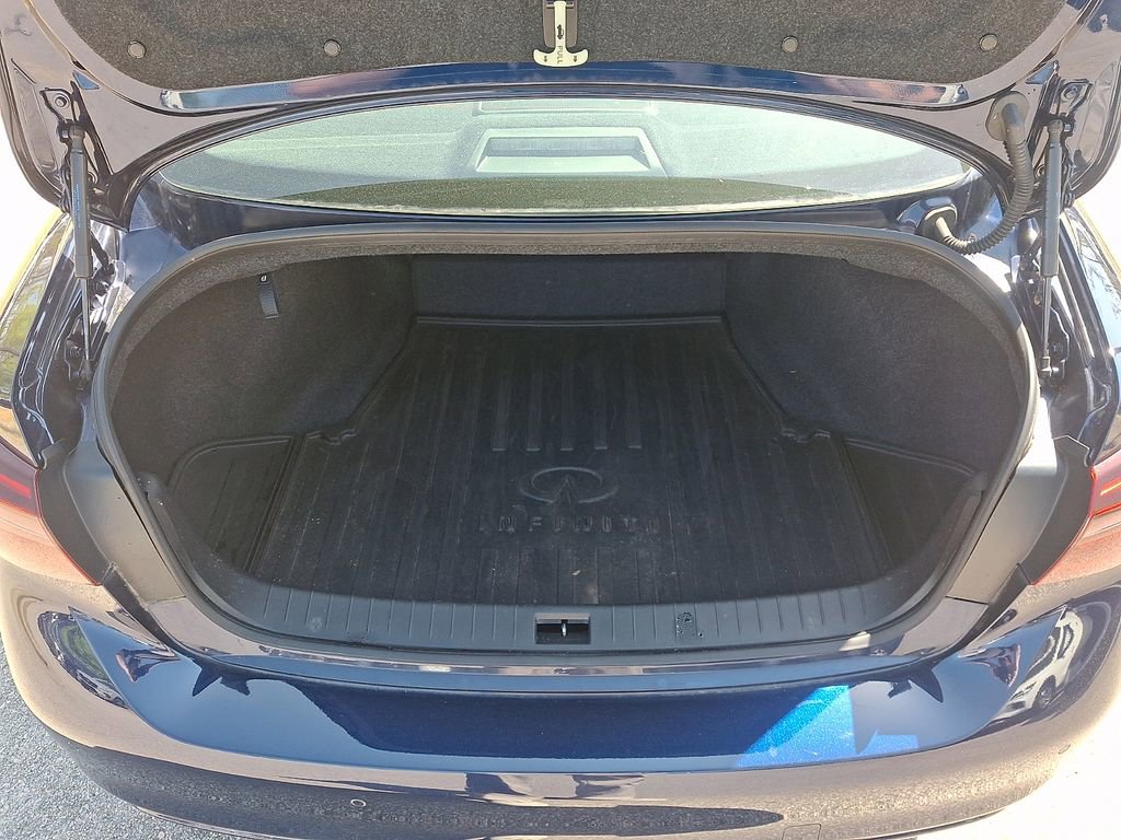 Used 2023 INFINITI Q50 Sensory image 30