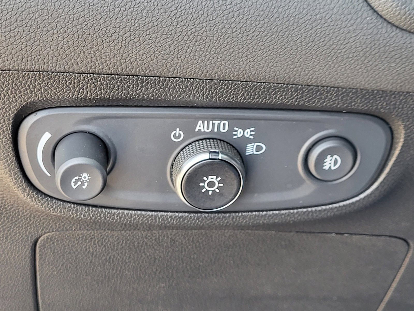 Used 2023 Buick Encore GX Select image 33