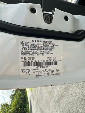 Used 2010 Ford Crown Victoria Police Interceptor image 18