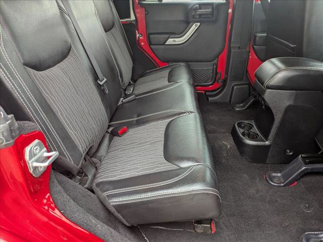Used 2014 Jeep Wrangler Freedom Edition image 17