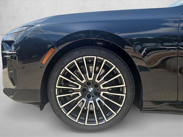 Used 2026 BMW i7 xDrive60 w/ Executive Package AWD/4WD image 7