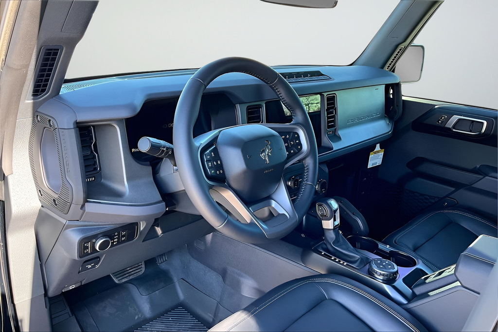 New 2025 Ford Bronco Badlands AWD/4WD image 7