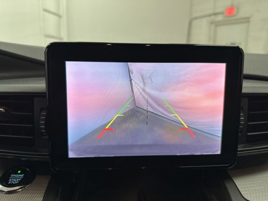 Used 2020 Ford Explorer XLT image 16