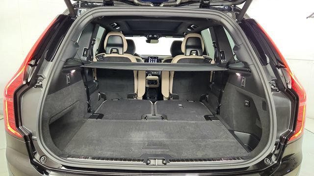 New 2026 Volvo XC90 T8 Plus w/ Protection Package Premier AWD/4WD image 44