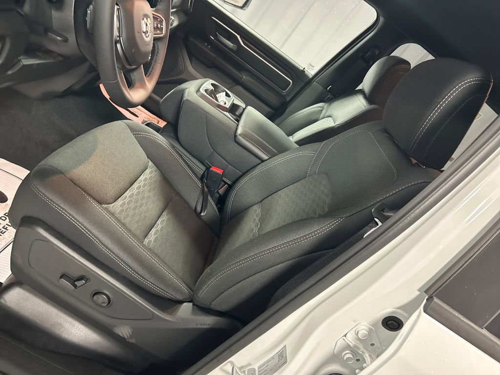 New 2026 RAM 1500 Big Horn AWD/4WD image 10