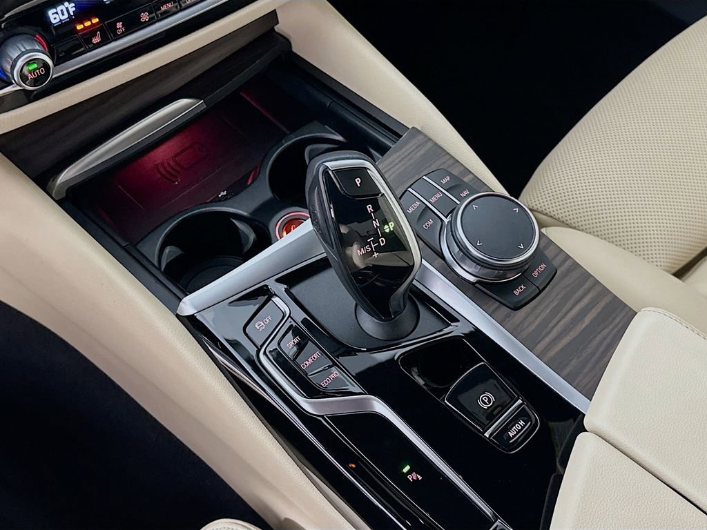 Certified 2023 BMW 530i w/ Convenience Package image 17