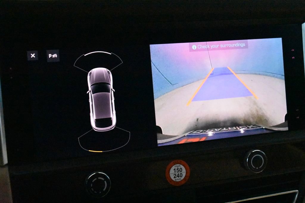 Used 2022 Porsche Macan image 12