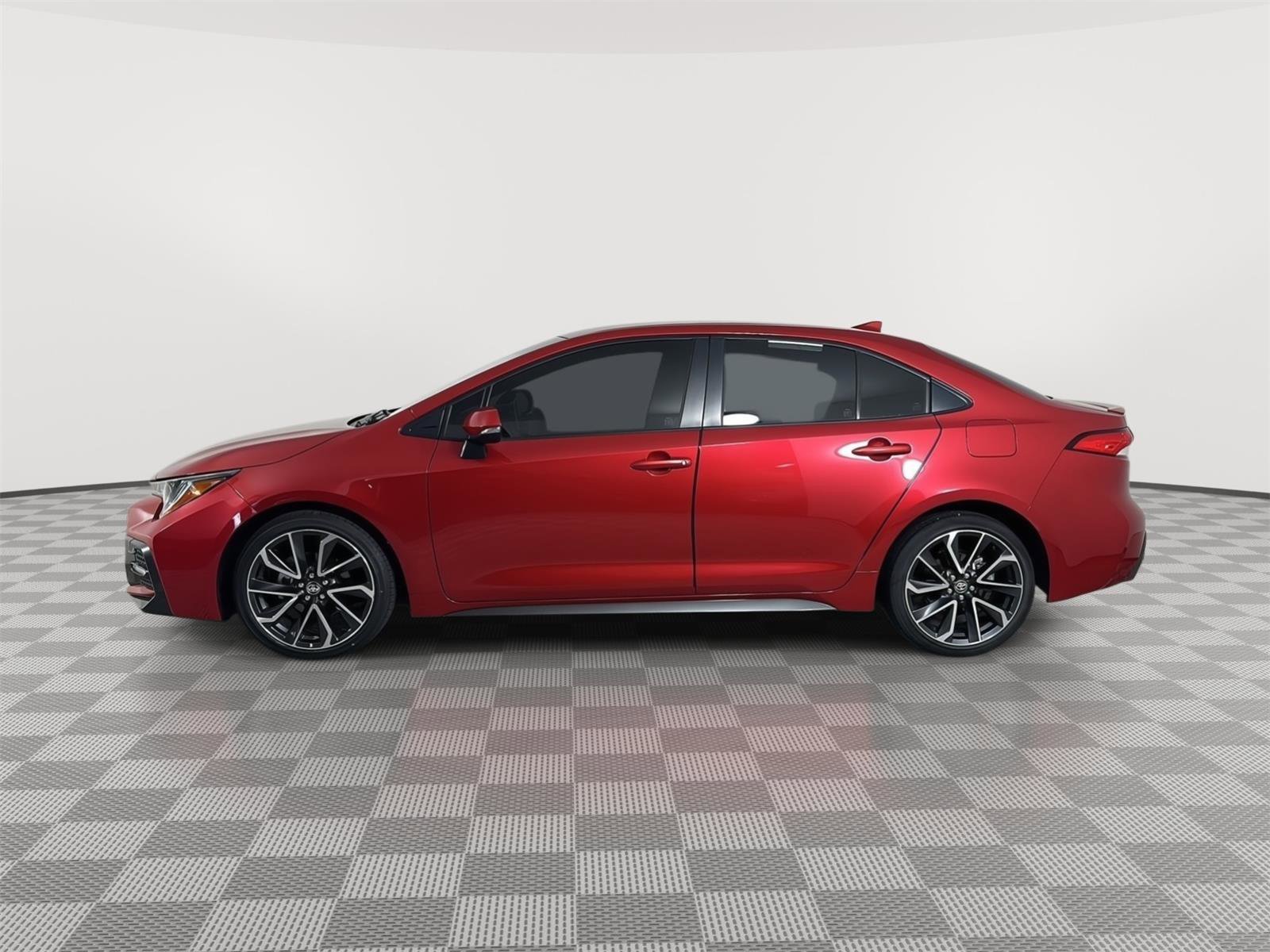 Used 2020 Toyota Corolla SE FWD image 4