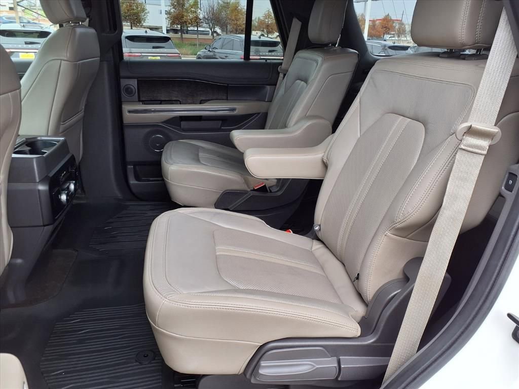Used 2019 Ford Expedition Limited w/ Driver Assistance Package image 25