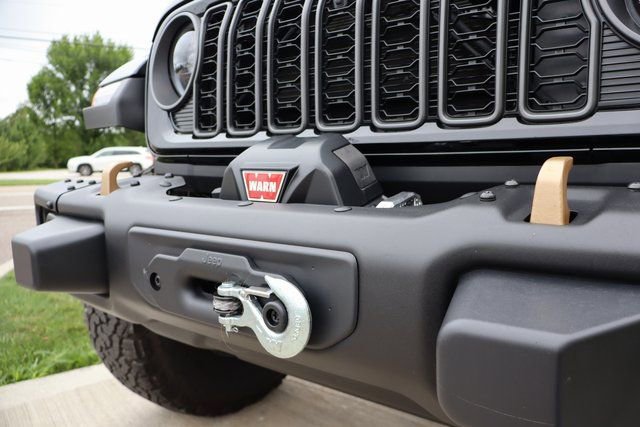 Used 2025 Jeep Wrangler Unlimited Rubicon 392 image 8