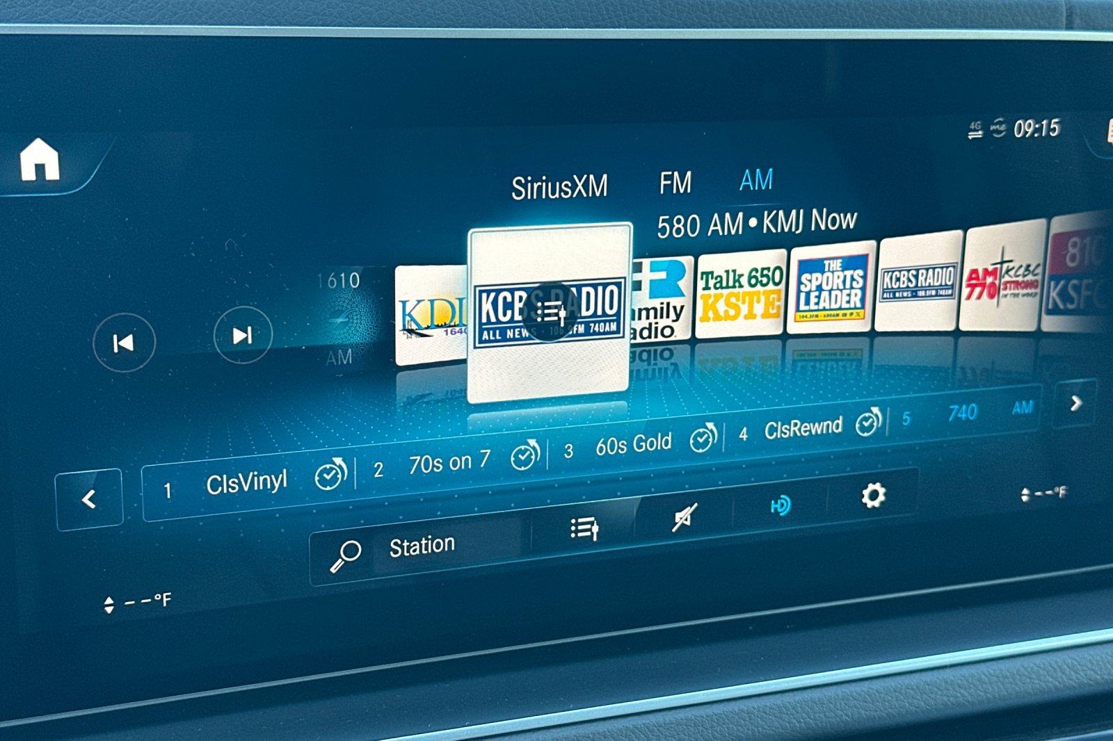 Used 2020 Mercedes-Benz GLS 450 4MATIC image 18