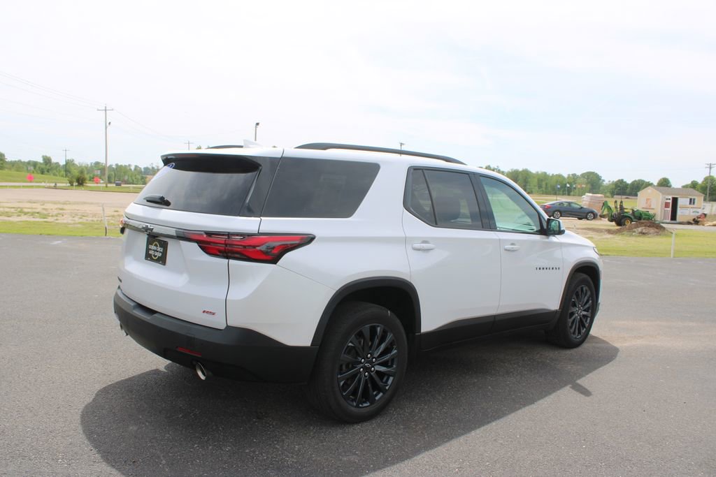 Used 2022 Chevrolet Traverse RS FWD image 9