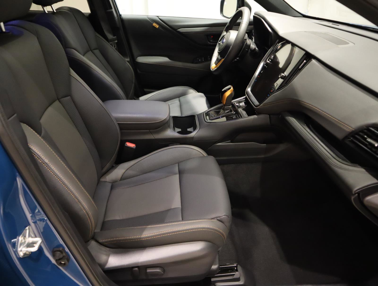 Used 2025 Subaru Outback Wilderness w/ Wilderness Package AWD/4WD image 16