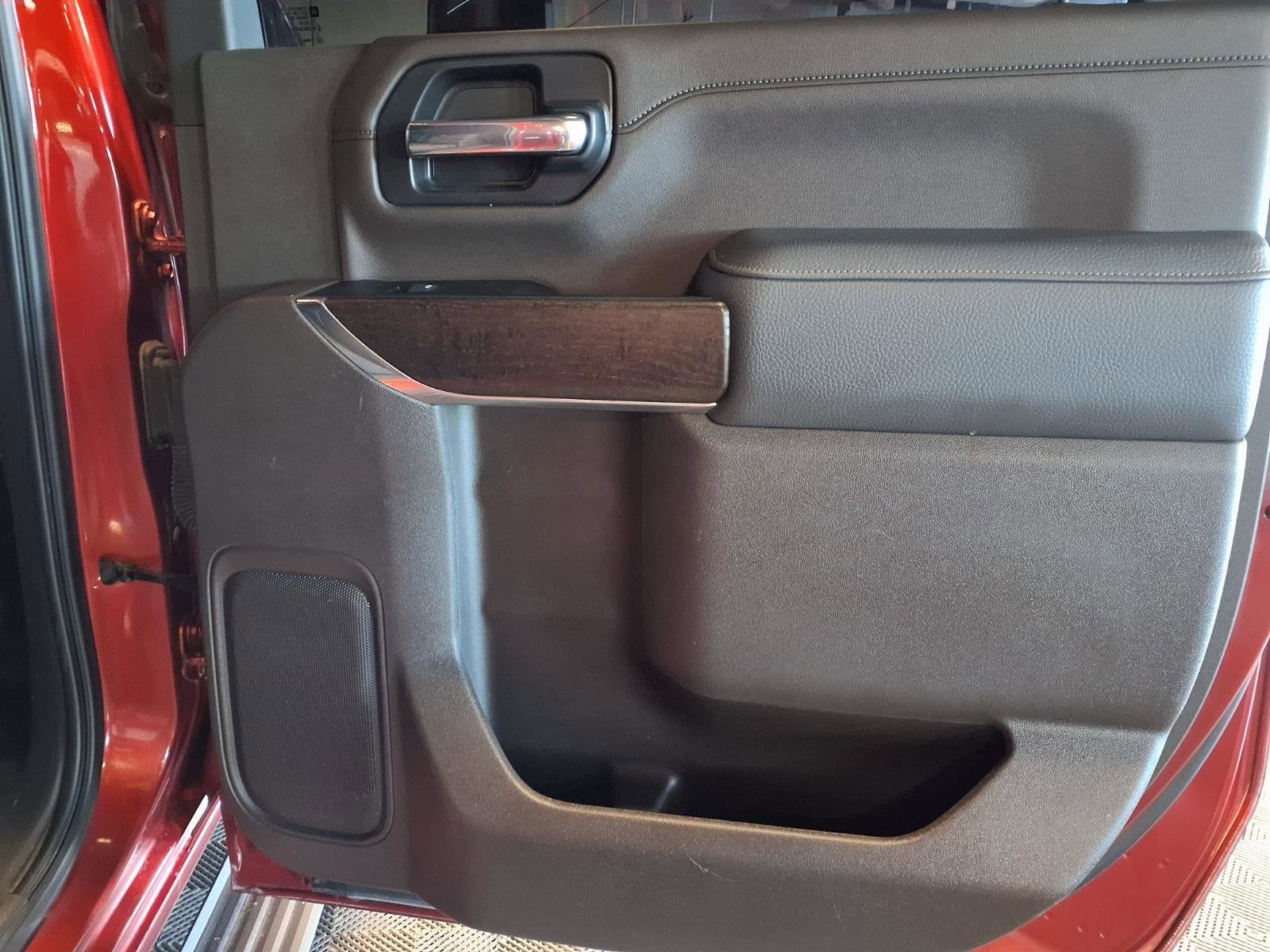 Used 2022 GMC Sierra 2500 Denali w/ Denali Ultimate Package image 10