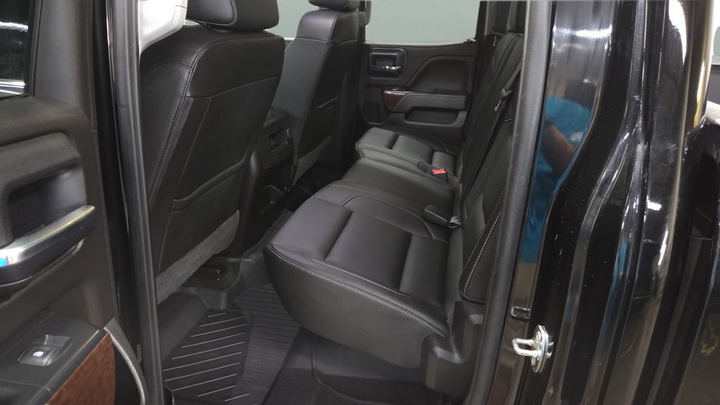 Used 2018 GMC Sierra 2500 SLT AWD/4WD image 23