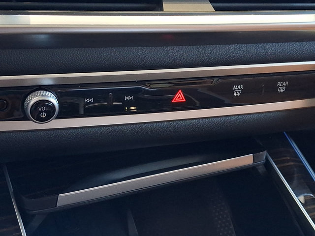 Certified 2026 BMW X5 xDrive50e w/ Premium Package image 17