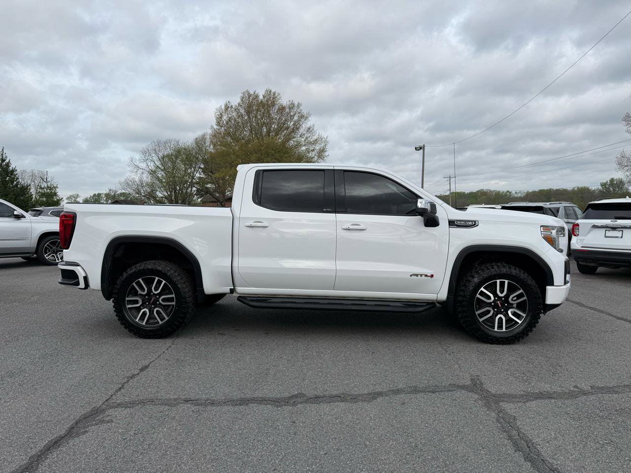 Used 2019 GMC Sierra 1500 AT4 w/ AT4 Premium Package AWD/4WD image 5