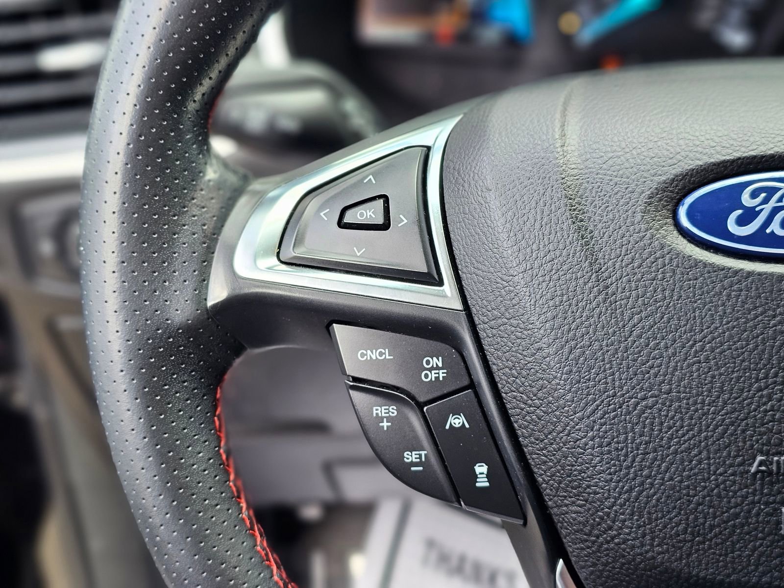 Used 2020 Ford Edge ST-Line FWD image 18