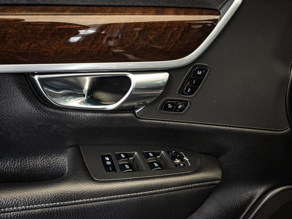 Used 2017 Volvo S90 T5 Momentum w/ Vision Package image 24