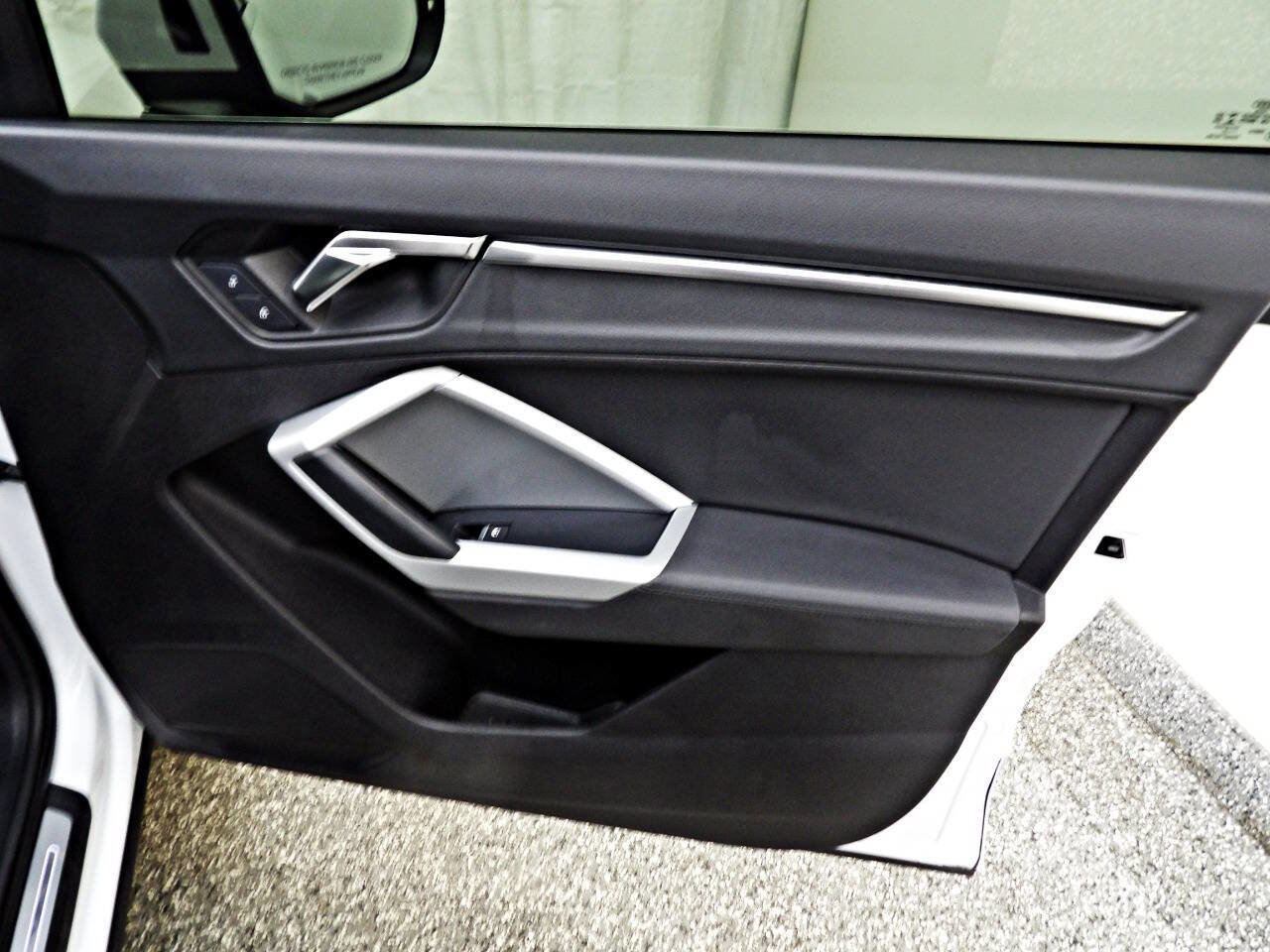 Used 2021 Audi Q3 2.0T Premium image 11