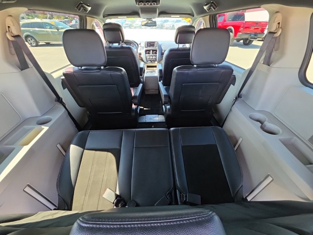 Certified 2019 Dodge Grand Caravan SXT FWD image 37