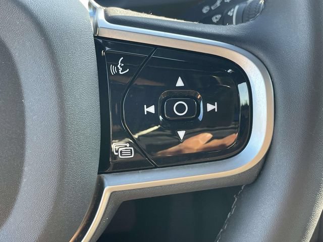 Certified 2026 Volvo XC90 B5 Plus AWD/4WD image 23