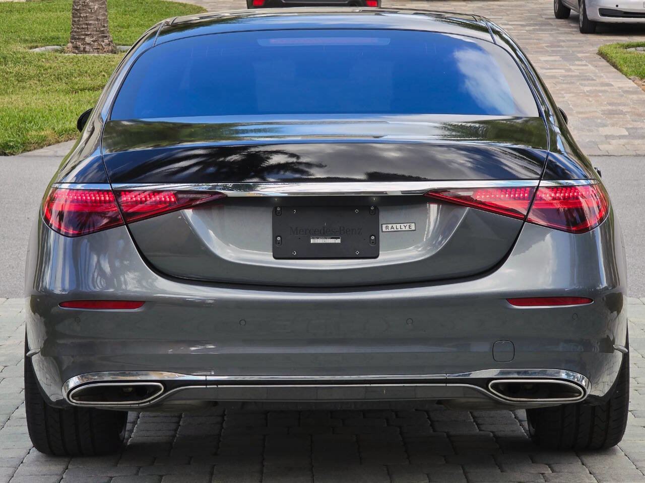 Used 2022 Mercedes-Benz S 580 4MATIC Sedan w/ Rear Seat Package image 39