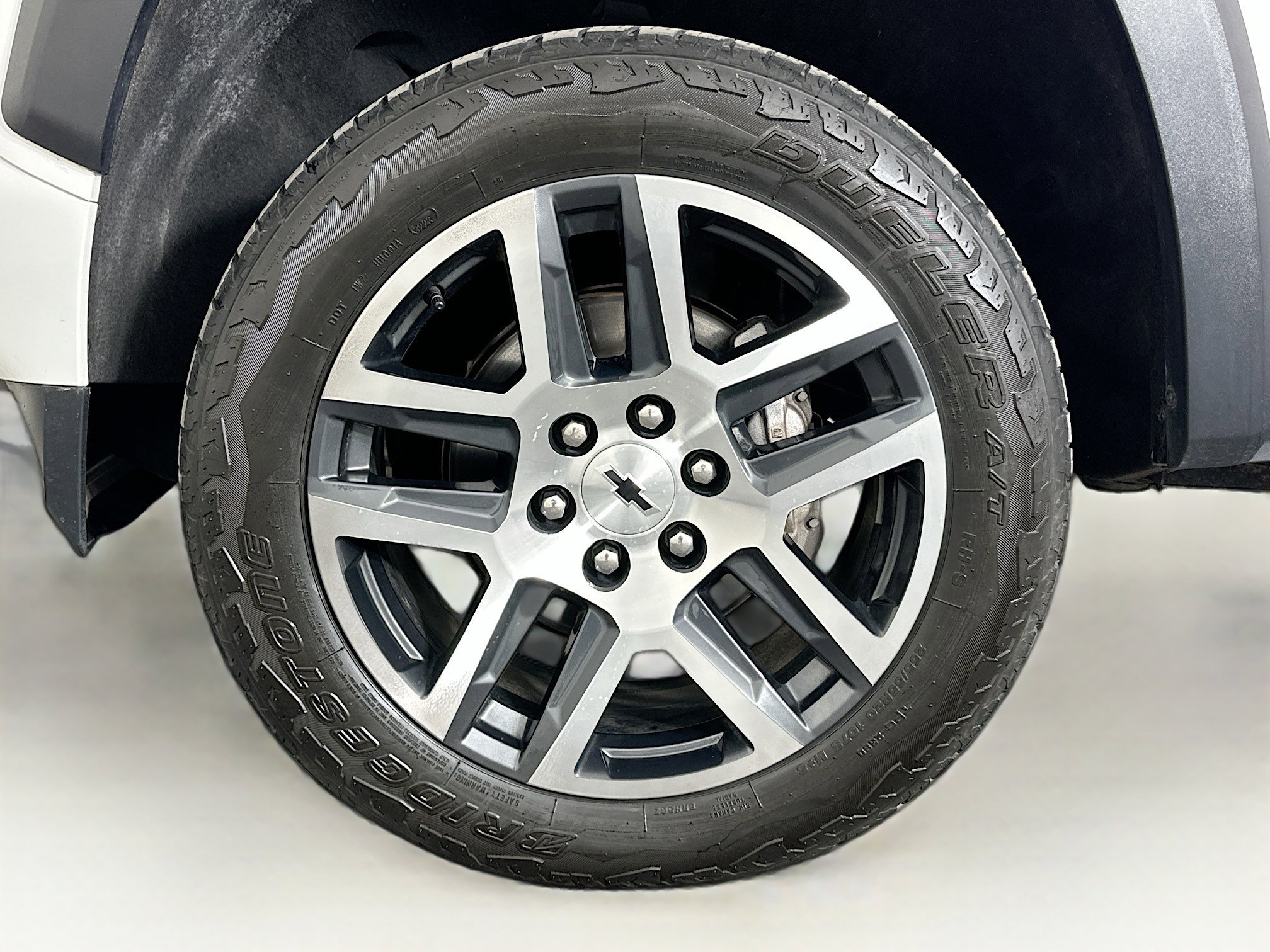 Used 2023 Chevrolet Colorado Z71 w/ Z71 Convenience Package 2 image 11