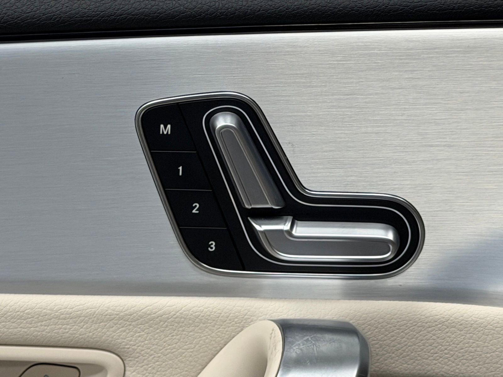 Certified 2025 Mercedes-Benz CLA 250 image 21