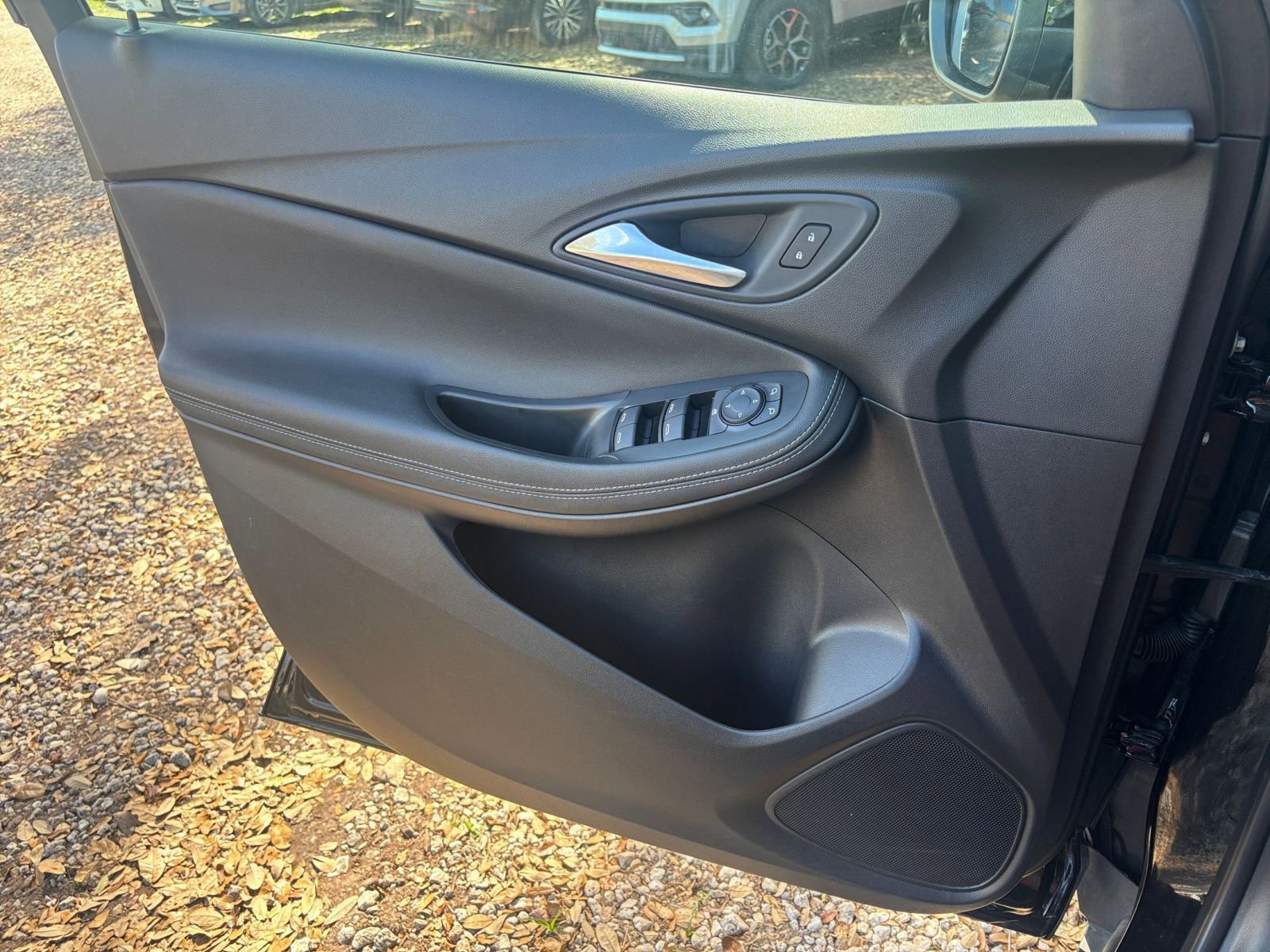 Used 2025 Buick Encore GX Preferred image 18