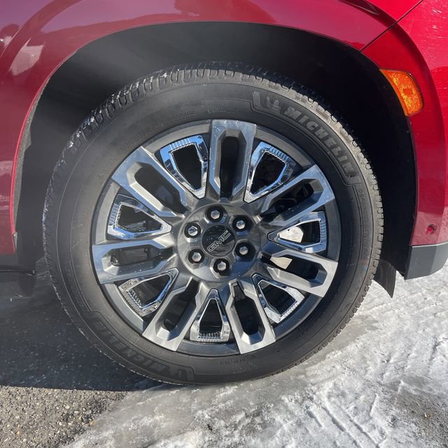 Used 2023 GMC Yukon Denali Ultimate image 21