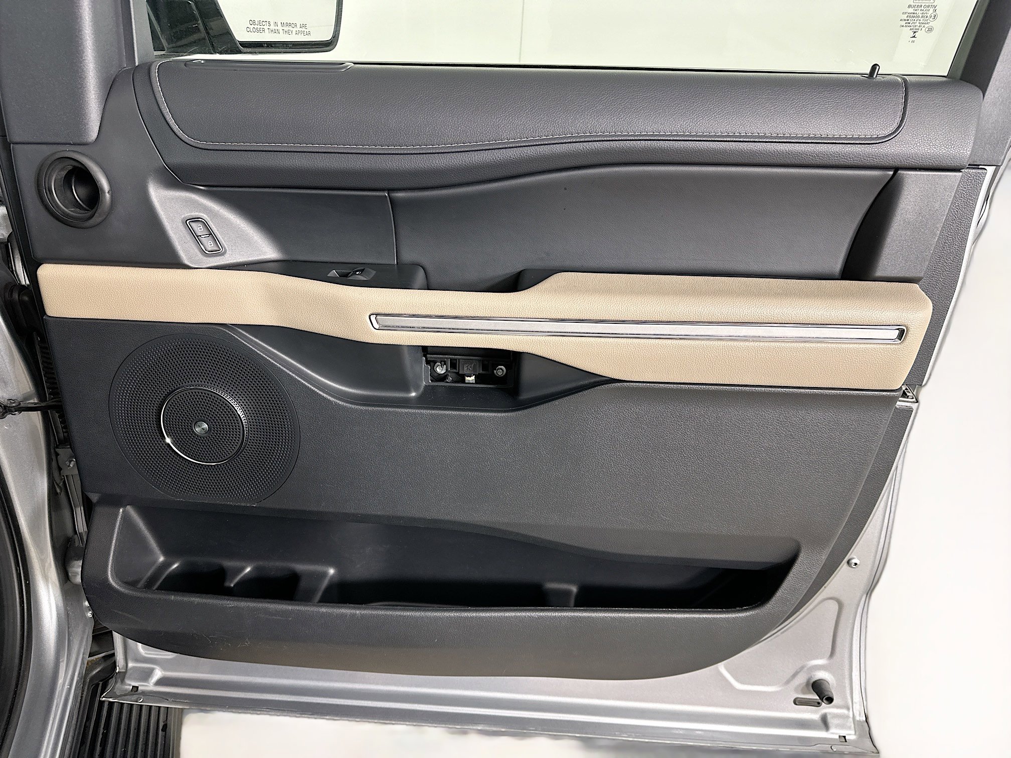 Used 2024 Ford Expedition Max Limited image 35